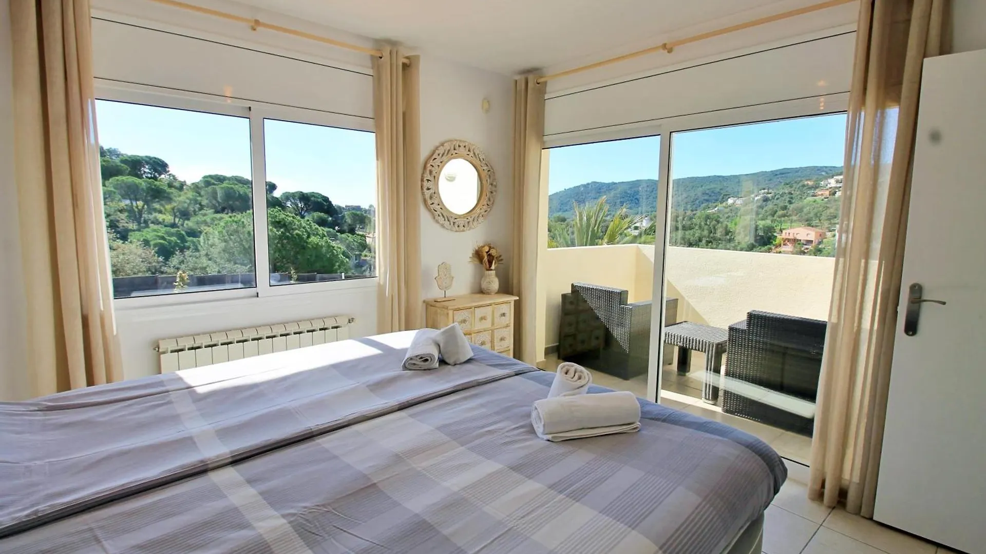 別荘 Villa Rosa カロンジェ スペイン